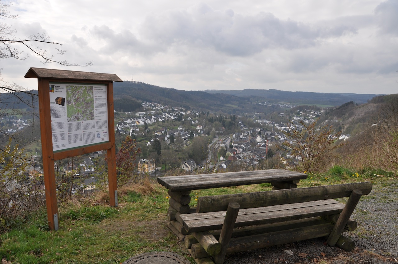 Bergische Streifzüge Höhlenweg Ründeroth GPS Wanderatlas